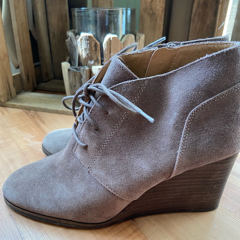 Lucky Brand Shylow ankle bootie shoes